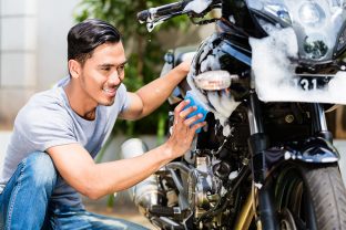 ¿Cómo lavar su moto o scooter?