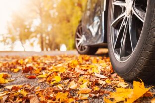 Cómo preparar el coche para la llegada del otoño