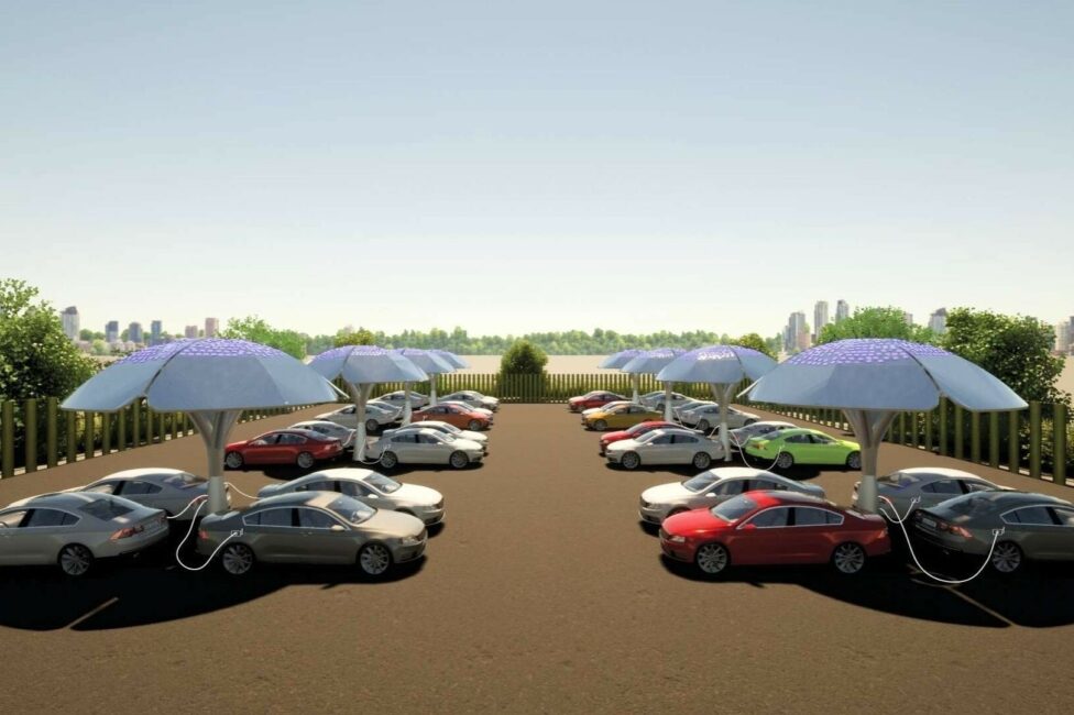 Árboles solares para recargar la batería del coche eléctrico